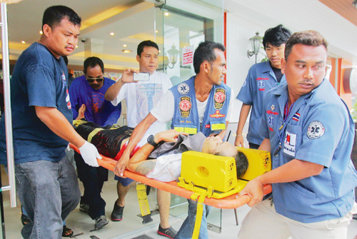 Nổ lựu đạn ở Thái Lan, hàng chục người thương vong ảnh 1